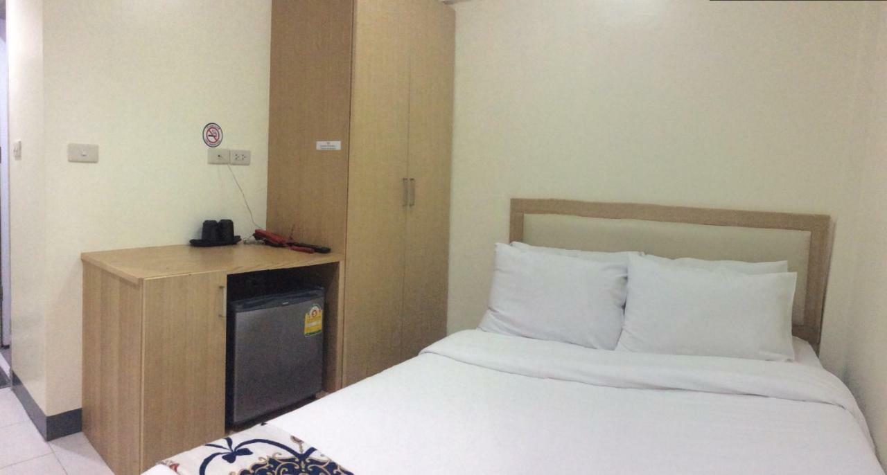 Nana Best Inn Bangkok Exterior photo
